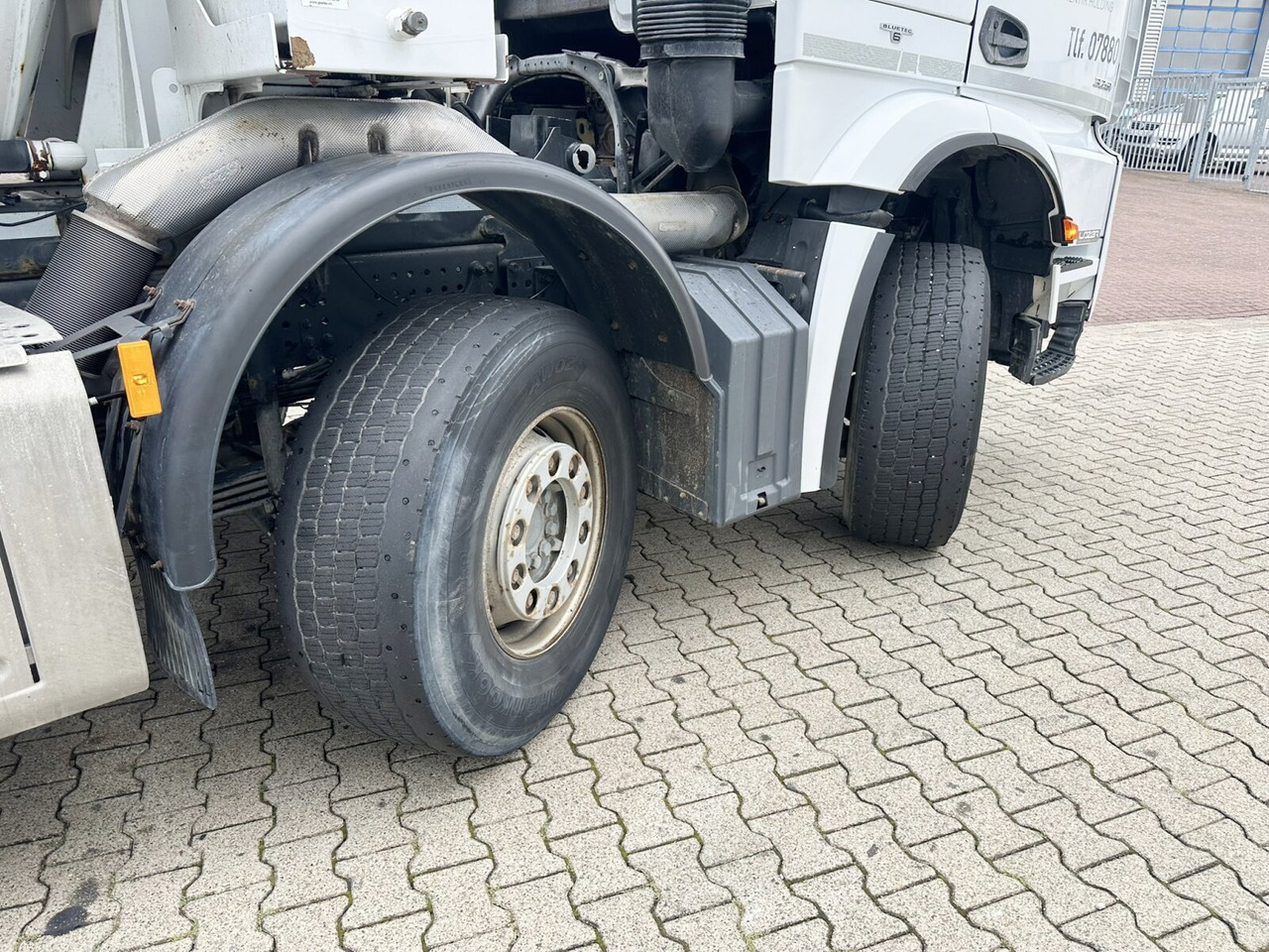 Mercedes-Benz Arocs 3251 LB 8x4/4 Arocs 3251 LB 8x4/4, Betonmischer Liebherr ca. 9m³ - Avtomešalec: slika 2 Mercedes-Benz Arocs 3251 LB 8x4/4 Arocs 3251 LB 8x4/4, Betonmischer Liebherr ca. 9m³ - Avtomešalec: slika 2