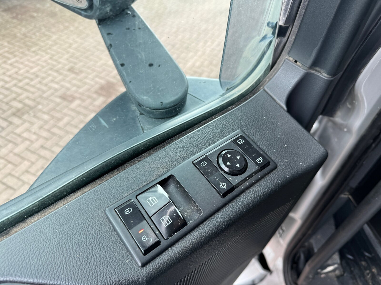 Mercedes-Benz Arocs 3258 LK 8x4/4 Arocs 3258 LK 8x4/4, Retarder, Bi-Xenon, Stahlmulde ca. 14m³, hydr. Heckklappenöffnung lizing Mercedes-Benz Arocs 3258 LK 8x4/4 Arocs 3258 LK 8x4/4, Retarder, Bi-Xenon, Stahlmulde ca. 14m³, hydr. Heckklappenöffnung: slika 6