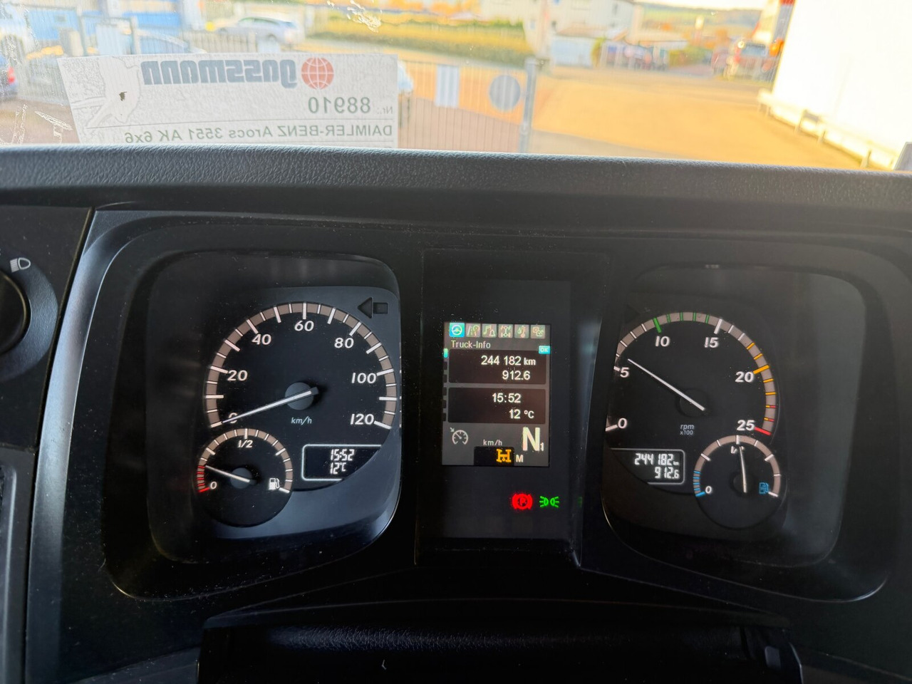 Mercedes-Benz Arocs 3351 AK 6x6 Arocs 3351 AK 6x6, Retarder, Grounder, Motorabtrieb, pneum. Heckklappenöffnung - Tovornjak prekucnik: slika 5 Mercedes-Benz Arocs 3351 AK 6x6 Arocs 3351 AK 6x6, Retarder, Grounder, Motorabtrieb, pneum. Heckklappenöffnung - Tovornjak prekucnik: slika 5