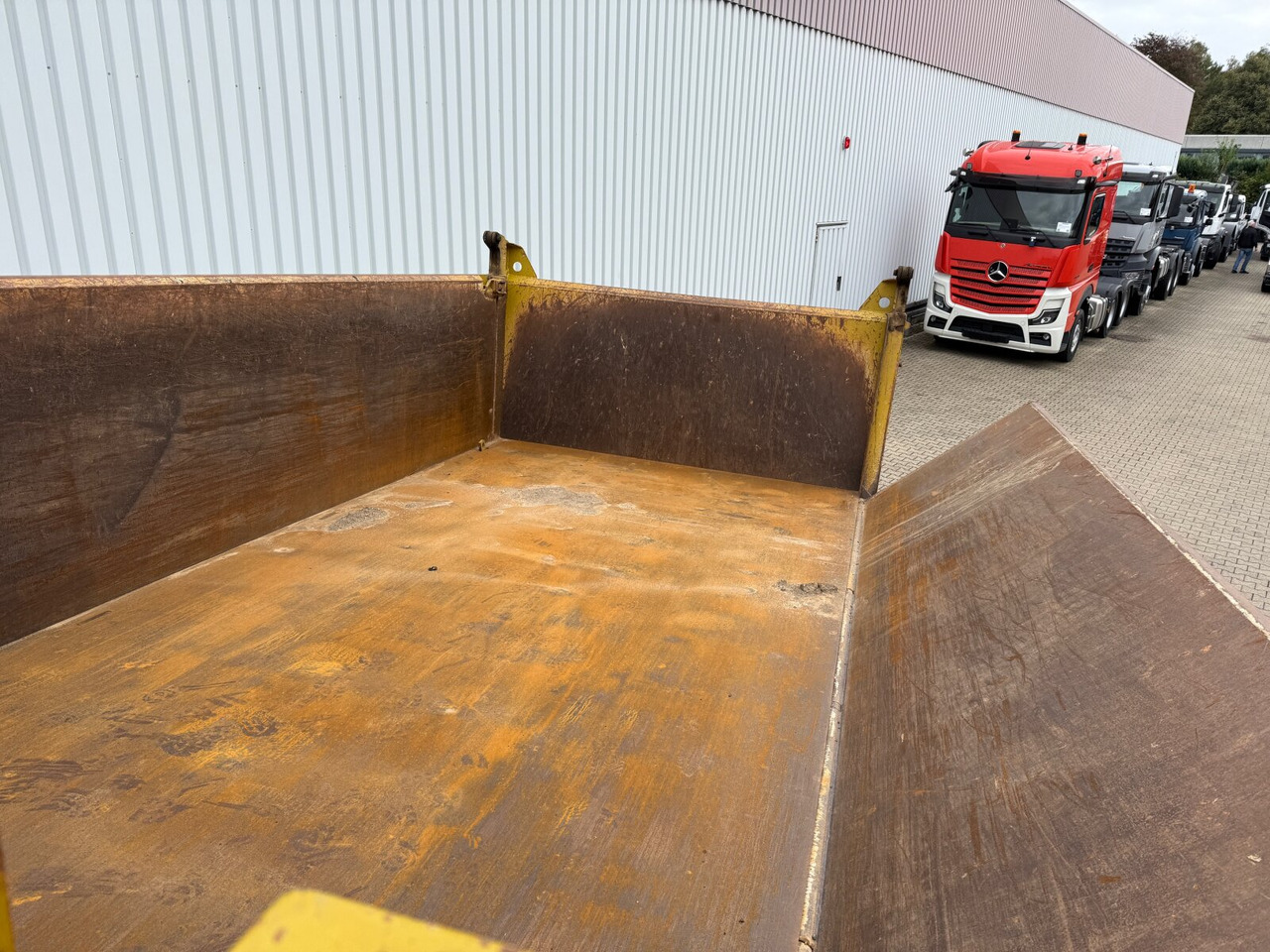 Mercedes-Benz Arocs 3363 K 6x4 Arocs 3363 K 6x4, Grounder, Turbo-Retarder-Kupplung, Bordmatik - Tovornjak prekucnik: slika 2 Mercedes-Benz Arocs 3363 K 6x4 Arocs 3363 K 6x4, Grounder, Turbo-Retarder-Kupplung, Bordmatik - Tovornjak prekucnik: slika 2