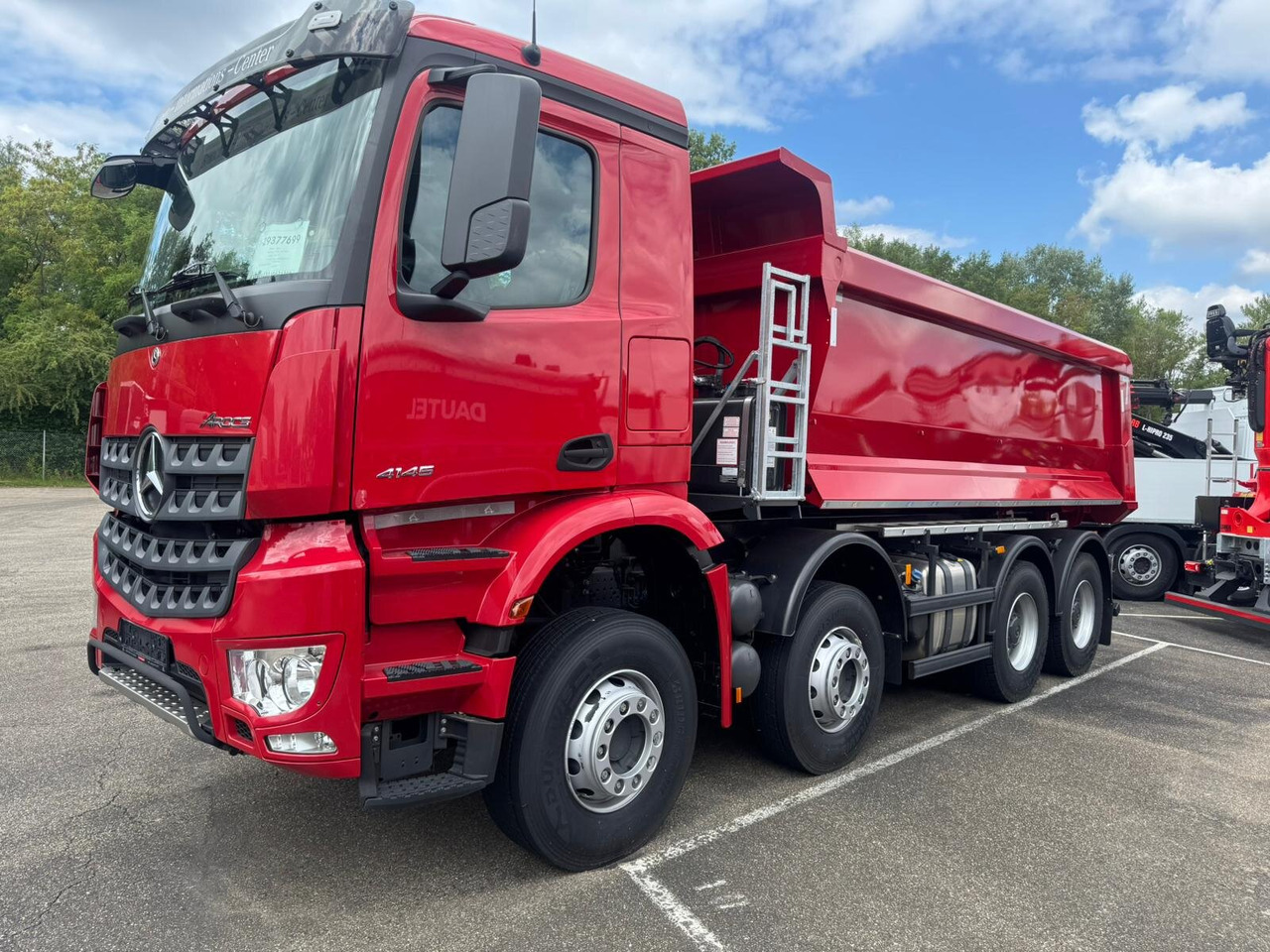 Mercedes-Benz Arocs 4145 K 8x4/4 Arocs 4145 K 8x4/4, Grounder, MultimediaCockpit, Navi, Stahlmulde ca. 16m³ - Demper: slika 1 Mercedes-Benz Arocs 4145 K 8x4/4 Arocs 4145 K 8x4/4, Grounder, MultimediaCockpit, Navi, Stahlmulde ca. 16m³ - Demper: slika 1