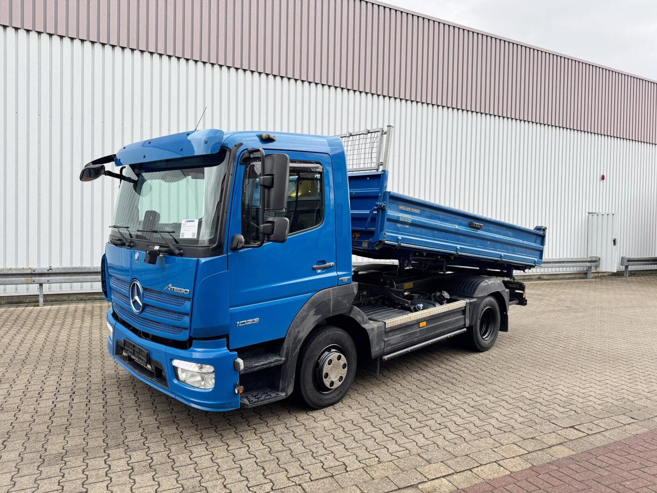 Mercedes-Benz Atego 1023 K 4x2 Atego 1023 K 4x2, 2x AHK - Tovornjak prekucnik: slika 1 Mercedes-Benz Atego 1023 K 4x2 Atego 1023 K 4x2, 2x AHK - Tovornjak prekucnik: slika 1