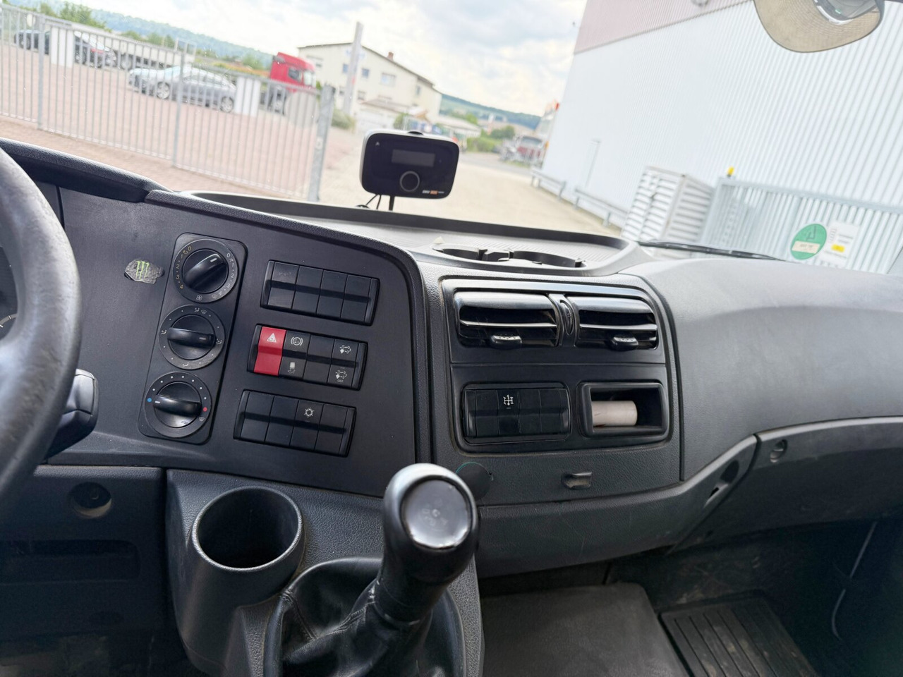 Mercedes-Benz Atego 1223 K 4x2 Atego 1223 K 4x2, 2x AHK - Tovornjak prekucnik: slika 5 Mercedes-Benz Atego 1223 K 4x2 Atego 1223 K 4x2, 2x AHK - Tovornjak prekucnik: slika 5