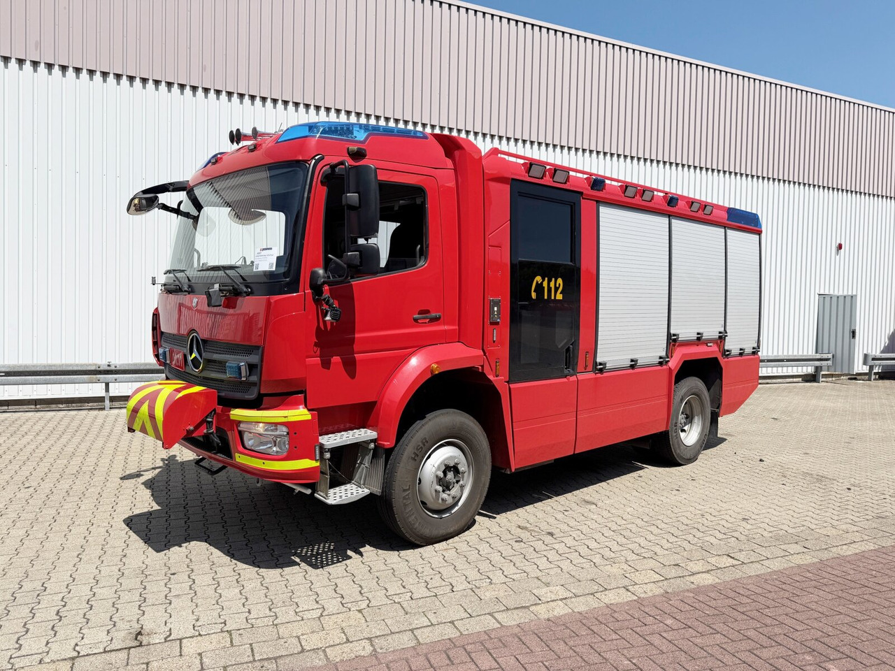 Mercedes-Benz Atego 1530 AF 4x4 Atego 1530 AF 4x4, Rosenbauer TLF, Retarder - Gasilsko vozilo: slika 1 Mercedes-Benz Atego 1530 AF 4x4 Atego 1530 AF 4x4, Rosenbauer TLF, Retarder - Gasilsko vozilo: slika 1