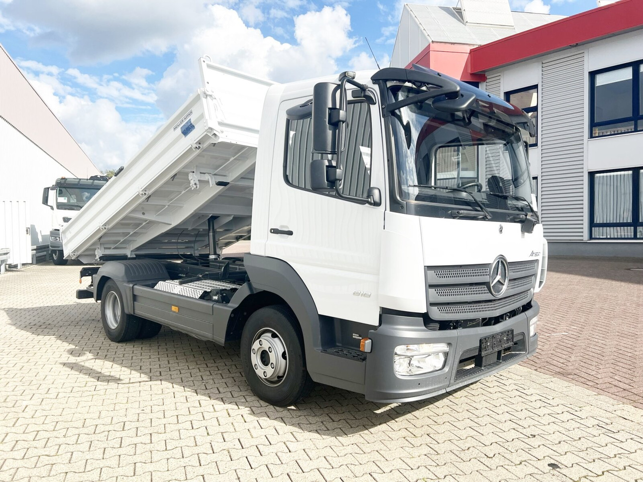 Tovornjak prekucnik Mercedes-Benz Atego 818/23 K 4x2 Atego 818/23 K 4x2, 2x AHK, Meiller-Kipper, mehrfach Vorhanden!: slika 6 Tovornjak prekucnik Mercedes-Benz Atego 818/23 K 4x2 Atego 818/23 K 4x2, 2x AHK, Meiller-Kipper, mehrfach Vorhanden!: slika 6