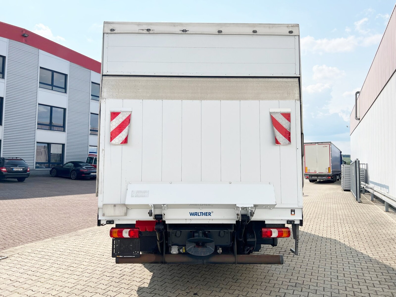 Tovornjak s ponjavo Mercedes-Benz Atego 818/23 L 4x2 Atego 818/23 L 4x2 mit Sörensen LBW: slika 10