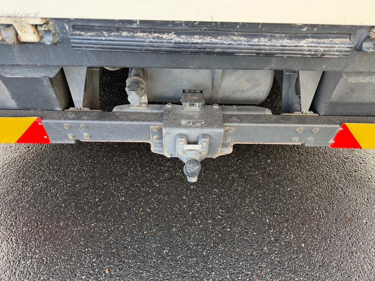 Mercedes-Benz Atego Atego 816 4 x 2 - Tovornjak s kesonom: slika 4 Mercedes-Benz Atego Atego 816 4 x 2 - Tovornjak s kesonom: slika 4