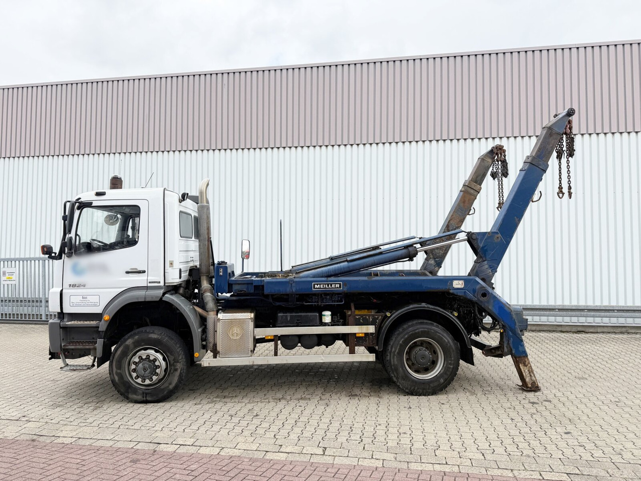 Komunalni tovornjak Mercedes-Benz Axor 1824 AK 4x4 Axor 1824 AK 4x4, Tele-Absetzer, Winterdienstausstattung: slika 15
