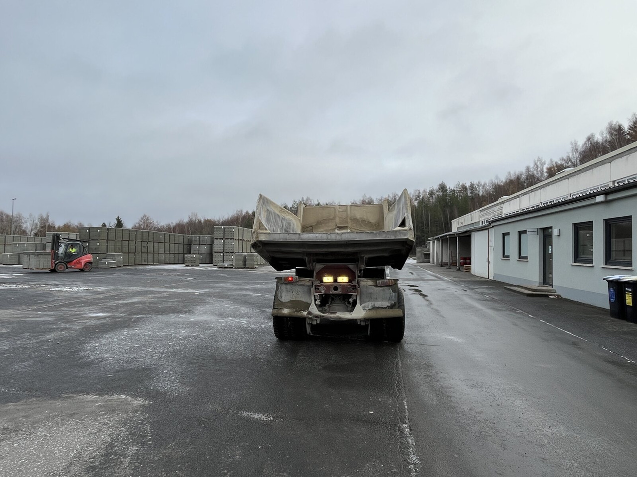 Mercedes-Benz NG 2628 K 6x4 NG 2628 K 6x4, V8, MEILLER Stahlmulde ca. 10³ - Demper: slika 5 Mercedes-Benz NG 2628 K 6x4 NG 2628 K 6x4, V8, MEILLER Stahlmulde ca. 10³ - Demper: slika 5