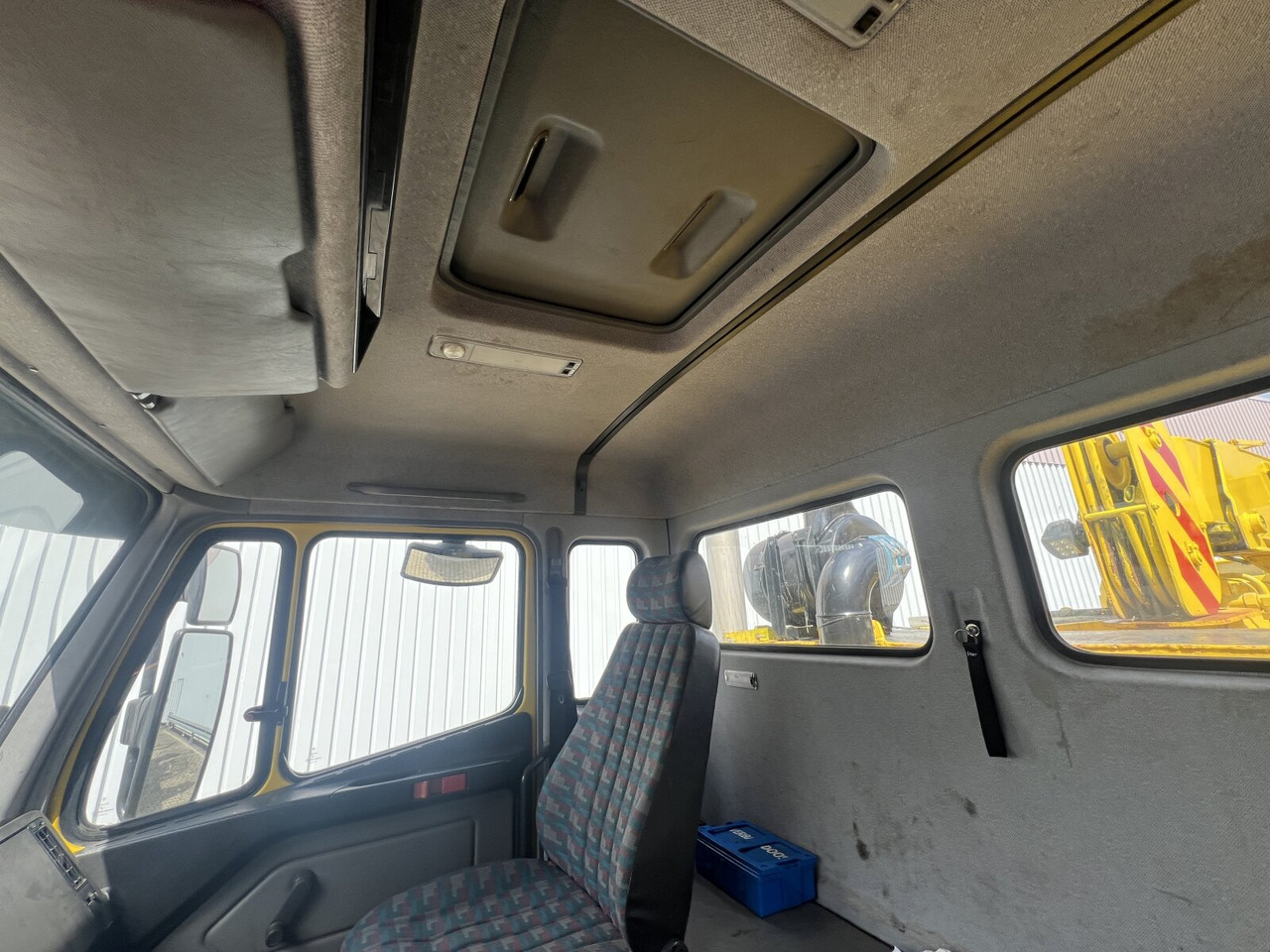 Mercedes-Benz SK II 2638/44 A 6x6 SK II 2638/44 A 6x6, V8, Retarder - Tovornjak-šasija: slika 5 Mercedes-Benz SK II 2638/44 A 6x6 SK II 2638/44 A 6x6, V8, Retarder - Tovornjak-šasija: slika 5