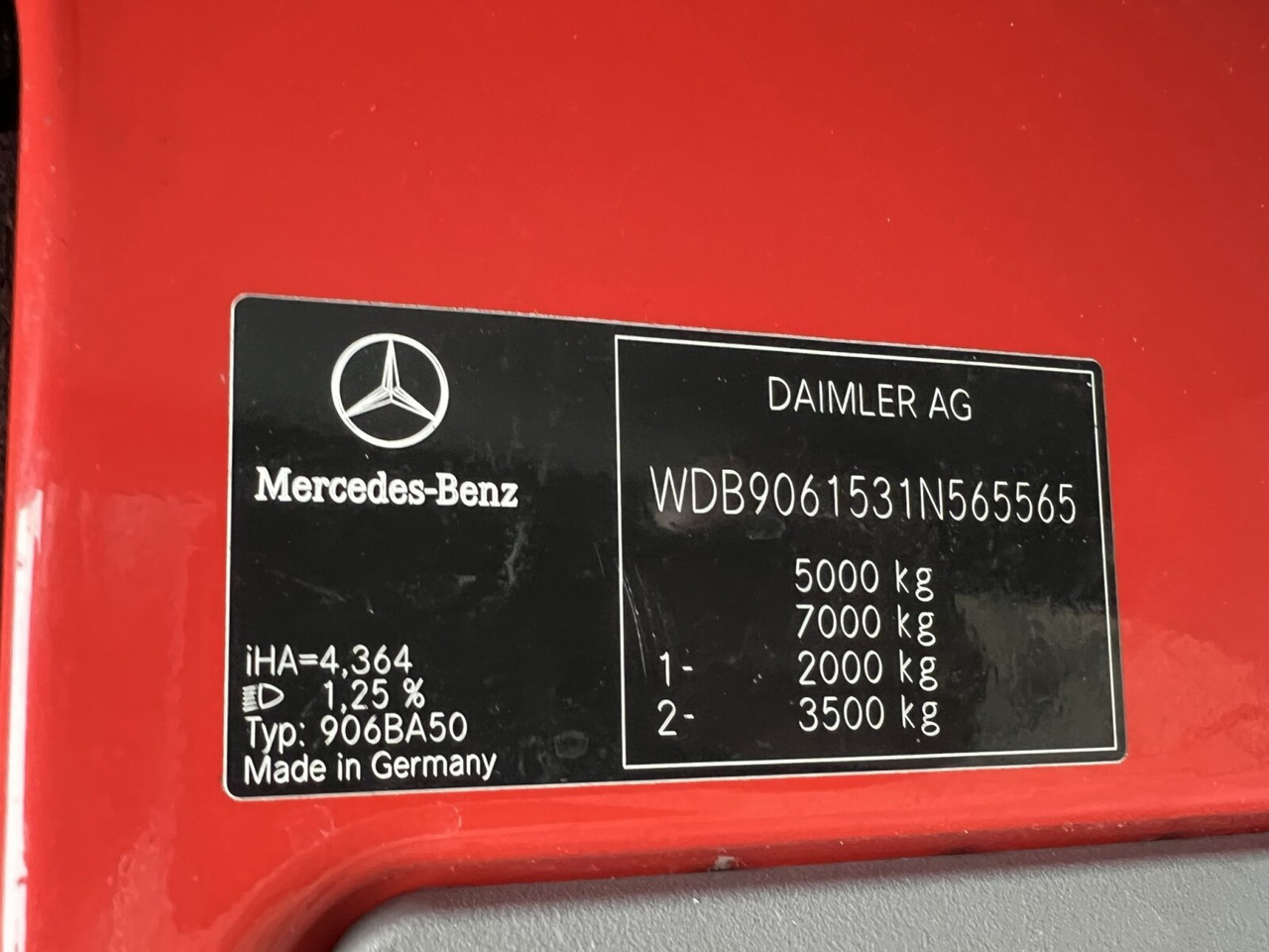 Mercedes-Benz Sprinter 516 CDI 4x2 Sprinter 516 CDI 4x2, Bi-Xenon - Tovornjak-šasija, Dostavno vozilo: slika 4 Mercedes-Benz Sprinter 516 CDI 4x2 Sprinter 516 CDI 4x2, Bi-Xenon - Tovornjak-šasija, Dostavno vozilo: slika 4