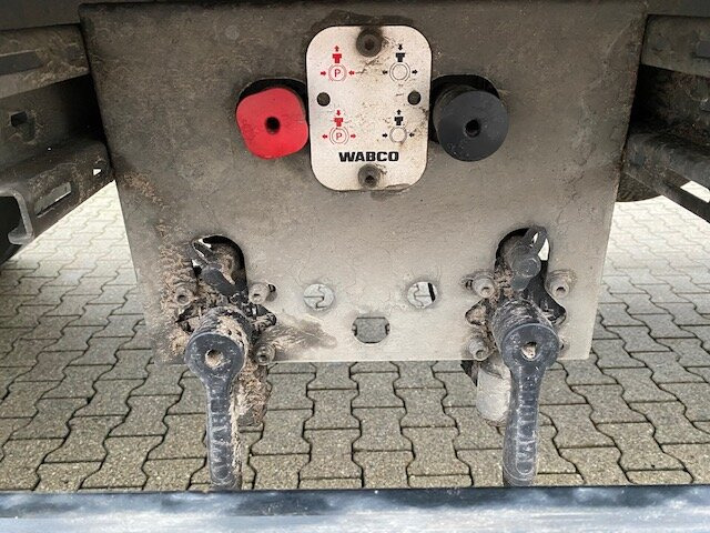Orten PRASQ 18 Getränkeanhänger Orten, PRASQ 18 Getränkeanhänger, Stapleraufnahme, 12x VORHANDEN! - Prikolica zabojnik: slika 5 Orten PRASQ 18 Getränkeanhänger Orten, PRASQ 18 Getränkeanhänger, Stapleraufnahme, 12x VORHANDEN! - Prikolica zabojnik: slika 5