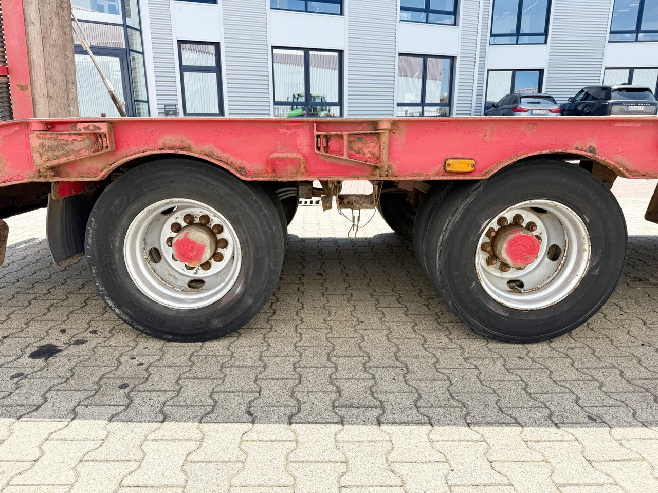 PT 30,0 Kompakt PT 30,0 Kompakt, verbr. auf 3m - Nizko noseča prikolica: slika 2 PT 30,0 Kompakt PT 30,0 Kompakt, verbr. auf 3m - Nizko noseča prikolica: slika 2