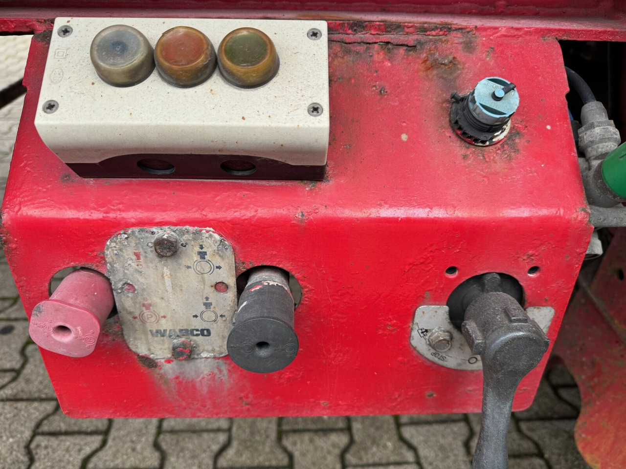 Lück SKF 35 LÜCK SKF 35, Stahlmulde ca. 37m³, Liftachse - Polprikolica: slika 2 Lück SKF 35 LÜCK SKF 35, Stahlmulde ca. 37m³, Liftachse - Polprikolica: slika 2