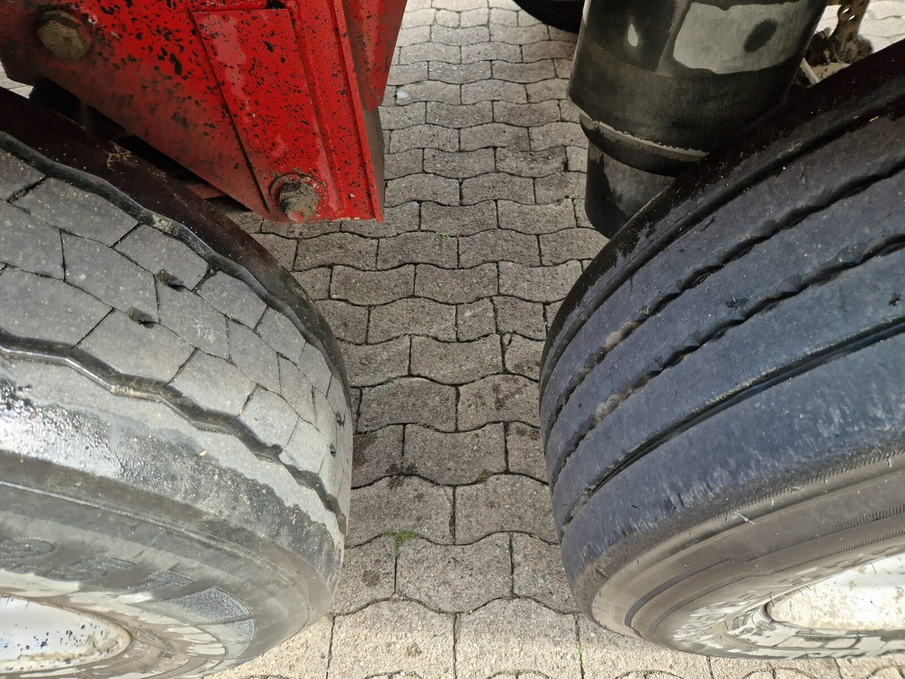 Meierling MSK 24 MSK 24 Voll-Alu Iso-Kastenmulde, ca. 25m³, 2x vorhanden - Polprikolica: slika 2 Meierling MSK 24 MSK 24 Voll-Alu Iso-Kastenmulde, ca. 25m³, 2x vorhanden - Polprikolica: slika 2