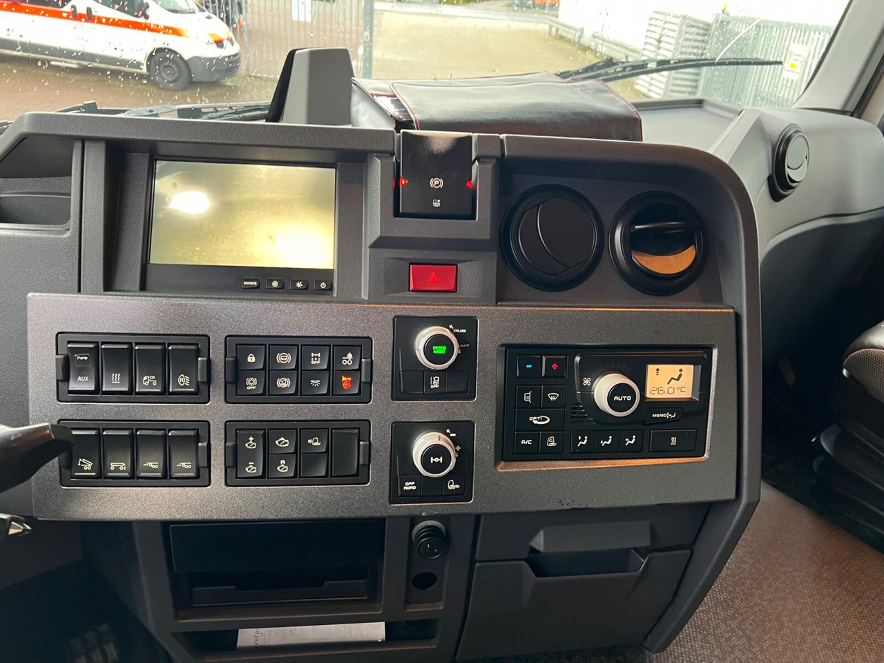 Renault C 520 6x4 C 520 6x4, Retarder, Nebenantrieb - Kotalni prekucni tovornjak: slika 5 Renault C 520 6x4 C 520 6x4, Retarder, Nebenantrieb - Kotalni prekucni tovornjak: slika 5