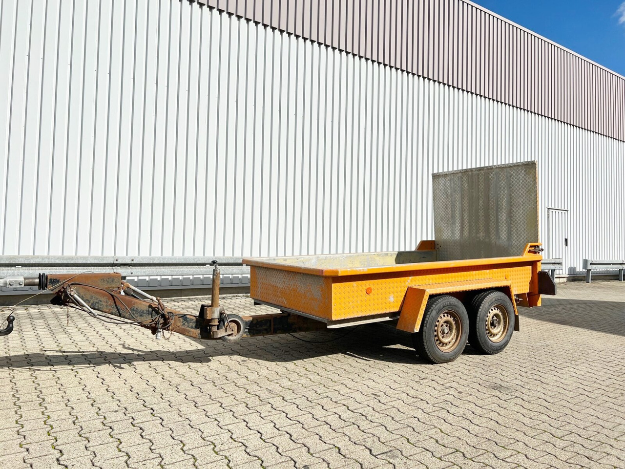 STB 300/30B STB 300/30B - Prikolica za prevoz strojev: slika 1 STB 300/30B STB 300/30B - Prikolica za prevoz strojev: slika 1