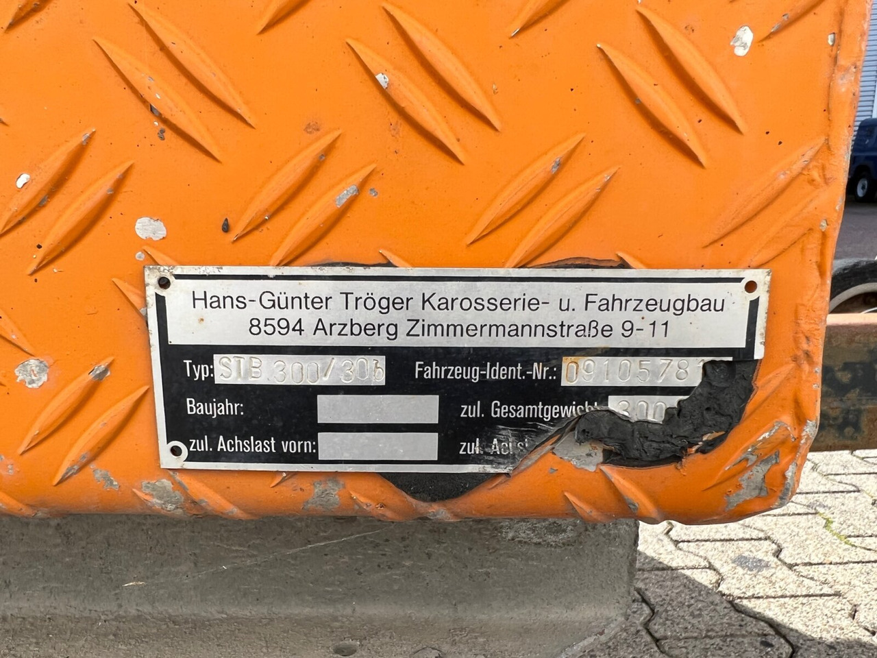 STB 300/30B STB 300/30B - Prikolica za prevoz strojev: slika 3 STB 300/30B STB 300/30B - Prikolica za prevoz strojev: slika 3
