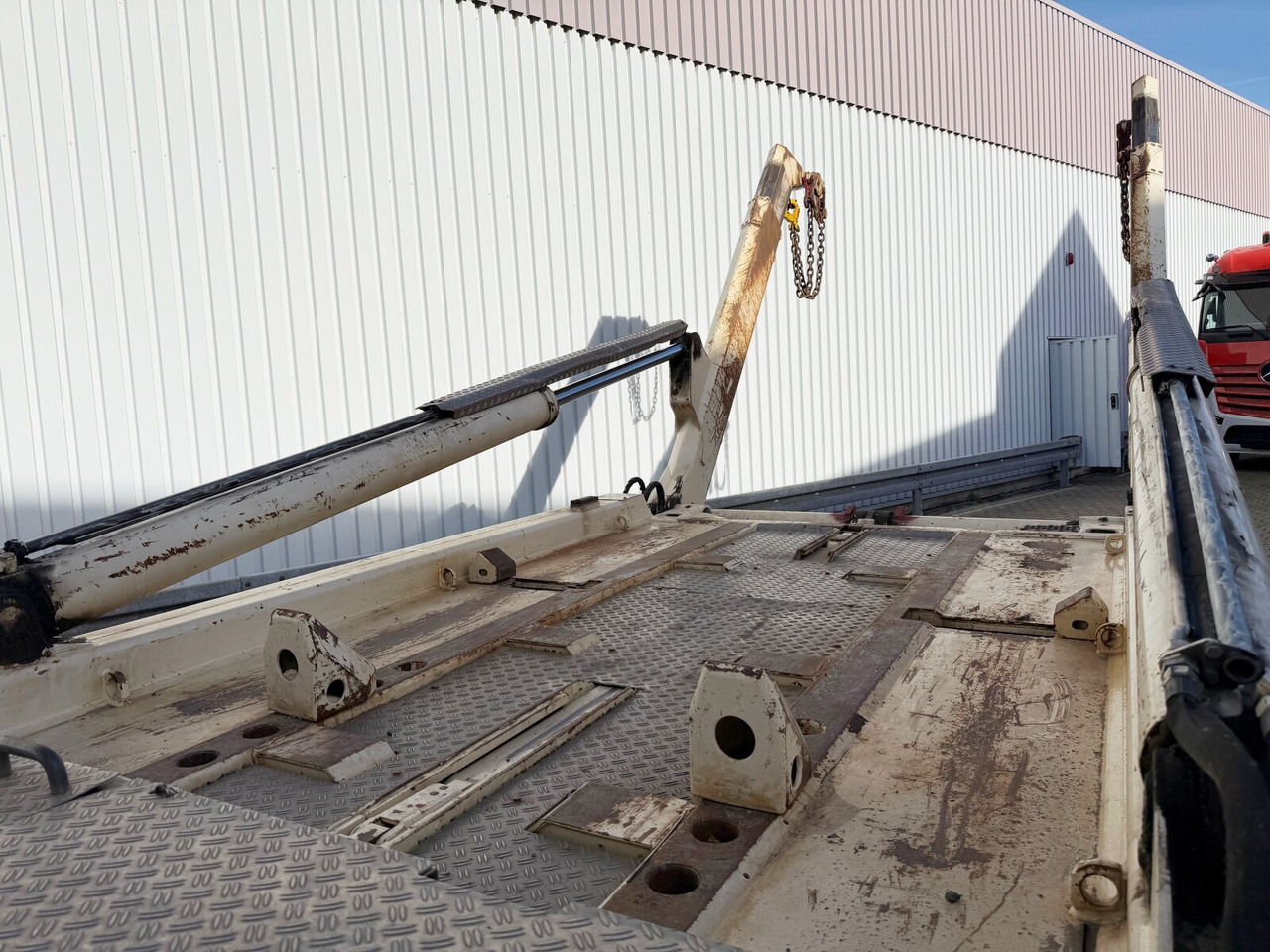 Scania P 320/400 6x2-4 P 320/400 6x2-4, Lenk-/Liftachse, Tele-Absetzanlage, Funk - Komunalni tovornjak: slika 2 Scania P 320/400 6x2-4 P 320/400 6x2-4, Lenk-/Liftachse, Tele-Absetzanlage, Funk - Komunalni tovornjak: slika 2