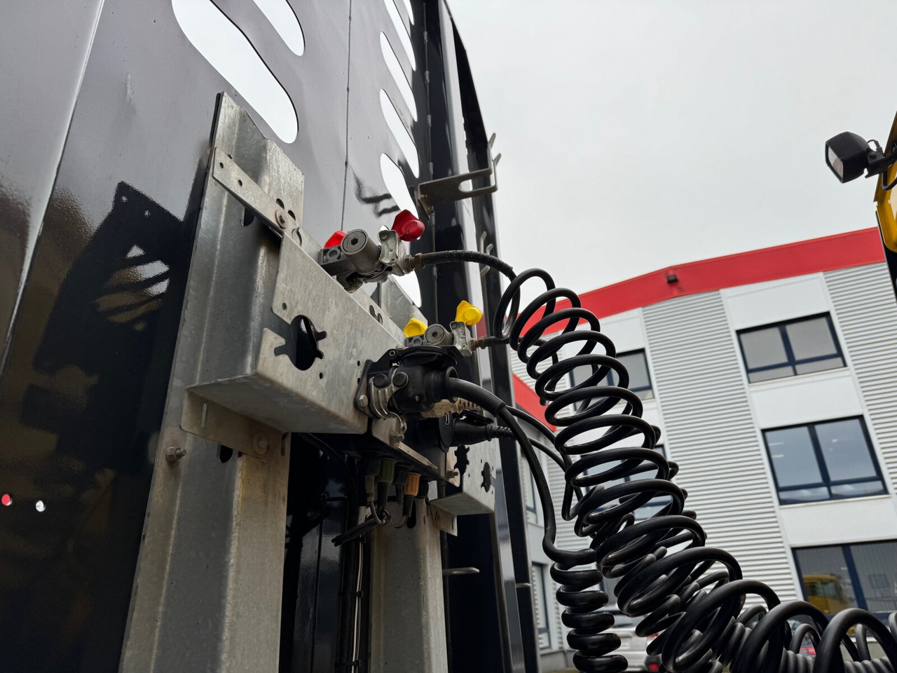 Schwarzmüller 3-Achs Holzauflieger 3-Achs Holzauflieger, Liftachse, MEHRFACH VORHANDEN! - Polprikolica za prevoz lesa: slika 3 Schwarzmüller 3-Achs Holzauflieger 3-Achs Holzauflieger, Liftachse, MEHRFACH VORHANDEN! - Polprikolica za prevoz lesa: slika 3