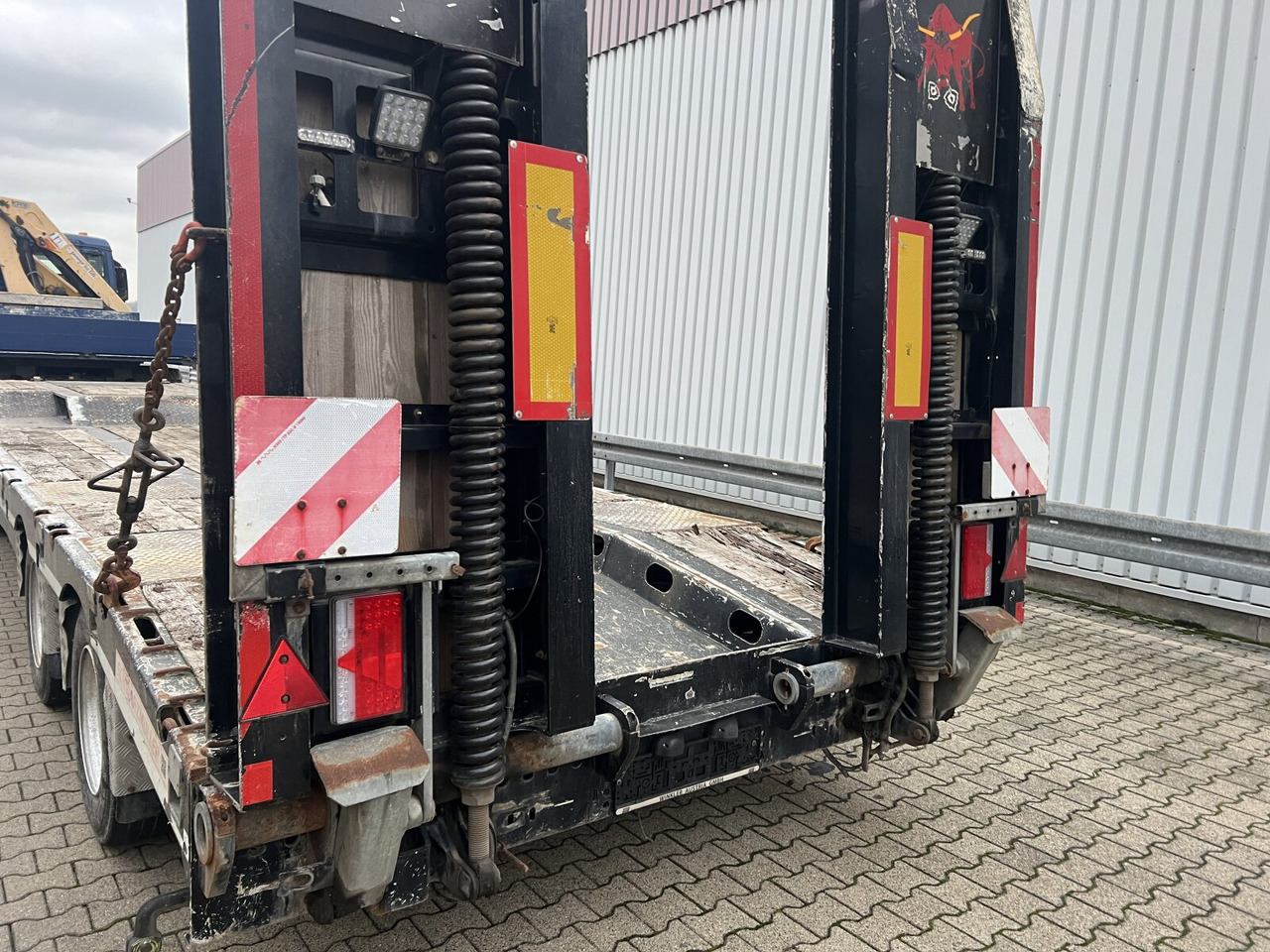 Schwarzmüller T4 G-Serie T4 G-Serie, Schwenkzugöse, Verbr. auf 3m, Baggerstielmulde - Nizko noseča prikolica: slika 3 Schwarzmüller T4 G-Serie T4 G-Serie, Schwenkzugöse, Verbr. auf 3m, Baggerstielmulde - Nizko noseča prikolica: slika 3