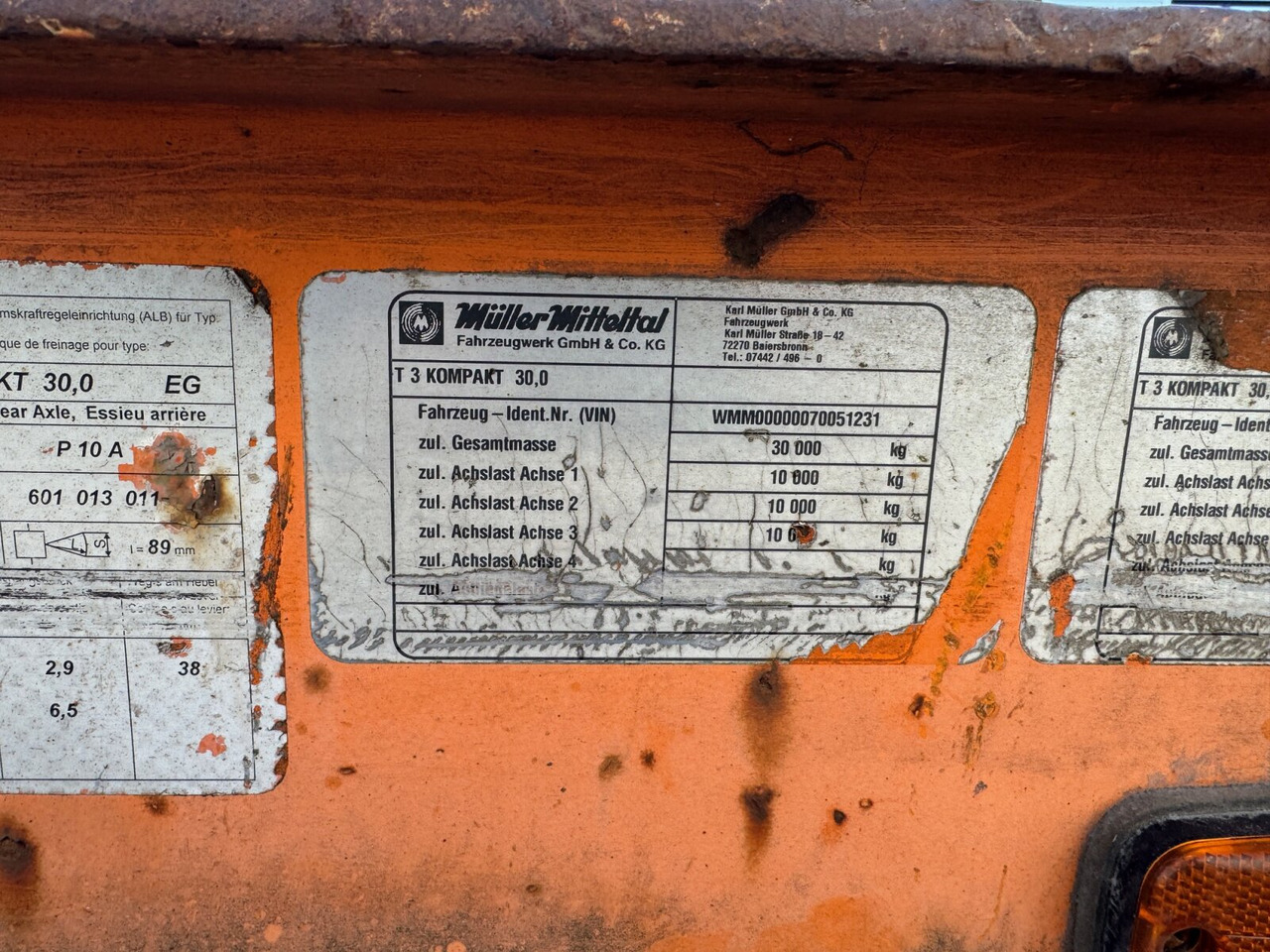 T 3 Kompakt 30,0 T 3 Kompakt 30,0, Hydr. Rampen, Verbr. auf 3m - Nizko noseča prikolica: slika 5 T 3 Kompakt 30,0 T 3 Kompakt 30,0, Hydr. Rampen, Verbr. auf 3m - Nizko noseča prikolica: slika 5