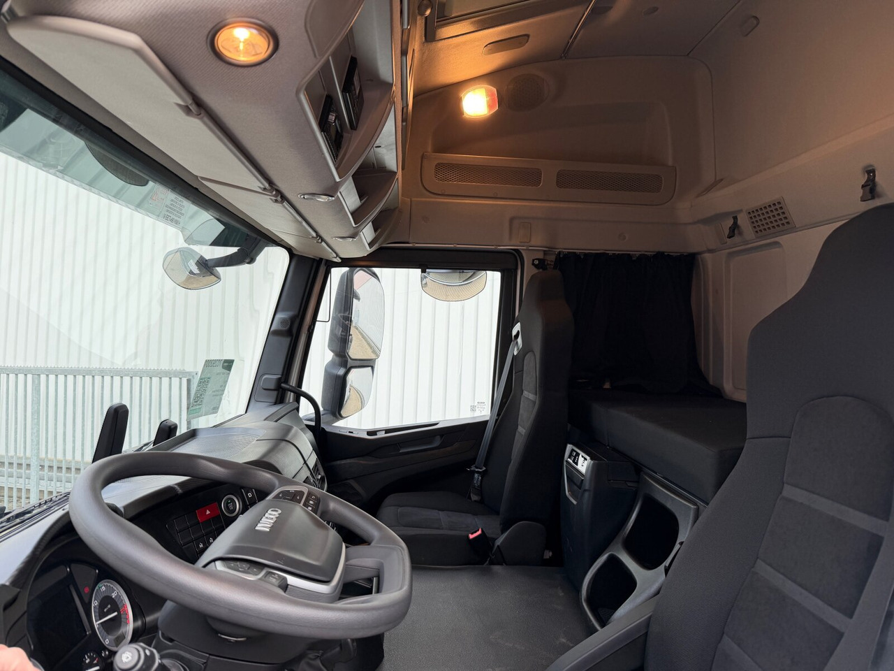 T-Way AT410T51/58 8x4 T-Way AT410T51/58 8x4, Retarder, 4x VORHANDEN! - Kotalni prekucni tovornjak: slika 2 T-Way AT410T51/58 8x4 T-Way AT410T51/58 8x4, Retarder, 4x VORHANDEN! - Kotalni prekucni tovornjak: slika 2