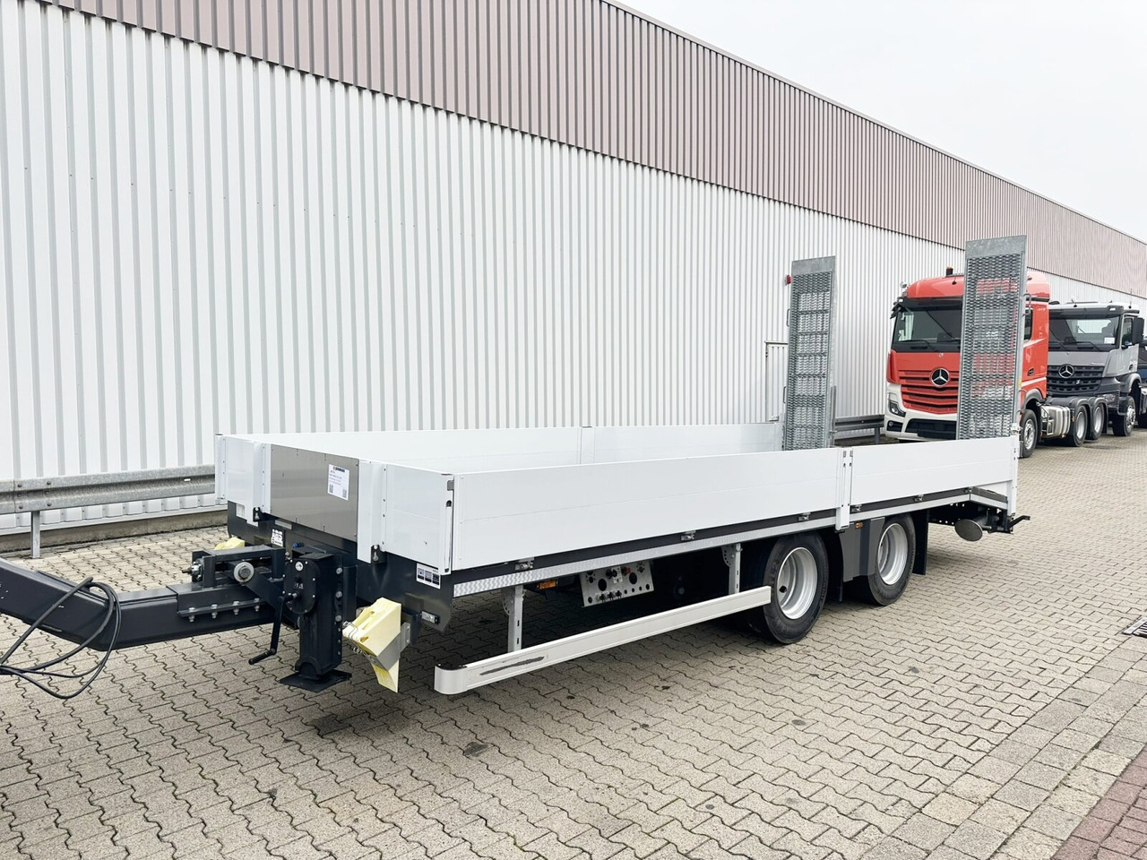 TAT-B 180 TAT-B 180, Neuwertig! - Nizko noseča prikolica: slika 1 TAT-B 180 TAT-B 180, Neuwertig! - Nizko noseča prikolica: slika 1