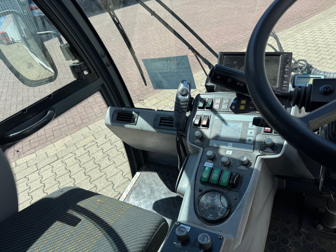 Hako Multicar Citymaster 2000 3B Kehrmaschine 4x2 Multicar Citymaster 2000 3B Kehrmaschine 4x2 - Tovornjak: slika 4 Hako Multicar Citymaster 2000 3B Kehrmaschine 4x2 Multicar Citymaster 2000 3B Kehrmaschine 4x2 - Tovornjak: slika 4