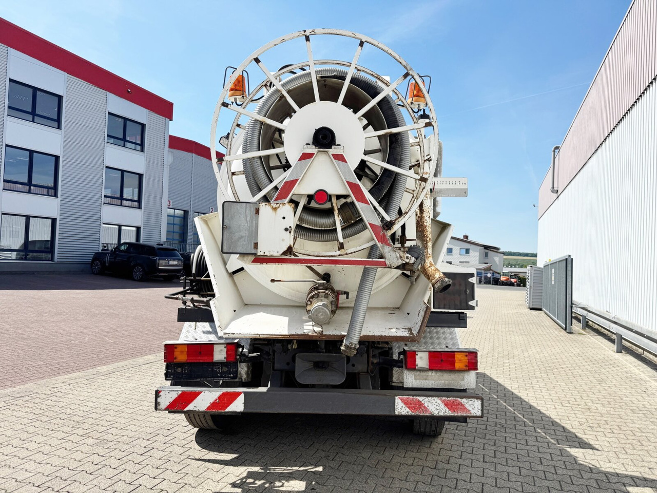 Mercedes-Benz Actros 2541 L 6x2 Actros 2541 L 6x2, Müller Saug-/Spülwagen ca. 12m³, Widi-Platte, Lift-/Lenkachse - Tovornjak: slika 4 Mercedes-Benz Actros 2541 L 6x2 Actros 2541 L 6x2, Müller Saug-/Spülwagen ca. 12m³, Widi-Platte, Lift-/Lenkachse - Tovornjak: slika 4