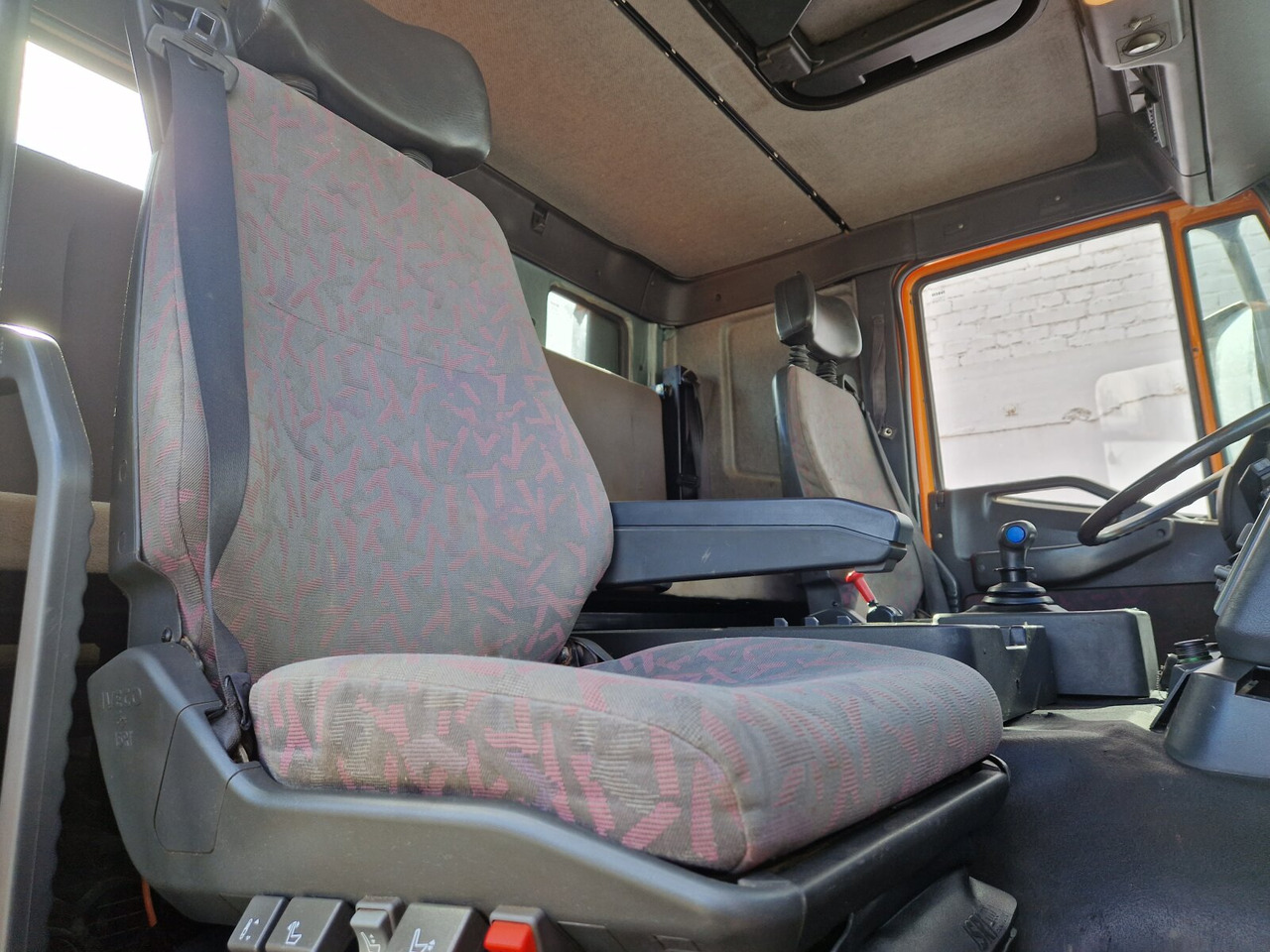 Trakker 190E350 4x4 Trakker 190E350 4x4, Meiller-Kipper, Winterdienstausstattung - Tovornjak prekucnik: slika 5 Trakker 190E350 4x4 Trakker 190E350 4x4, Meiller-Kipper, Winterdienstausstattung - Tovornjak prekucnik: slika 5