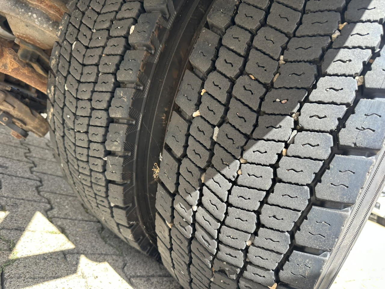 Kotalni prekucni tovornjak Trakker AD190T33WP 4x4 Trakker AD190T33WP 4x4, Winterdienstausstattung: slika 7
