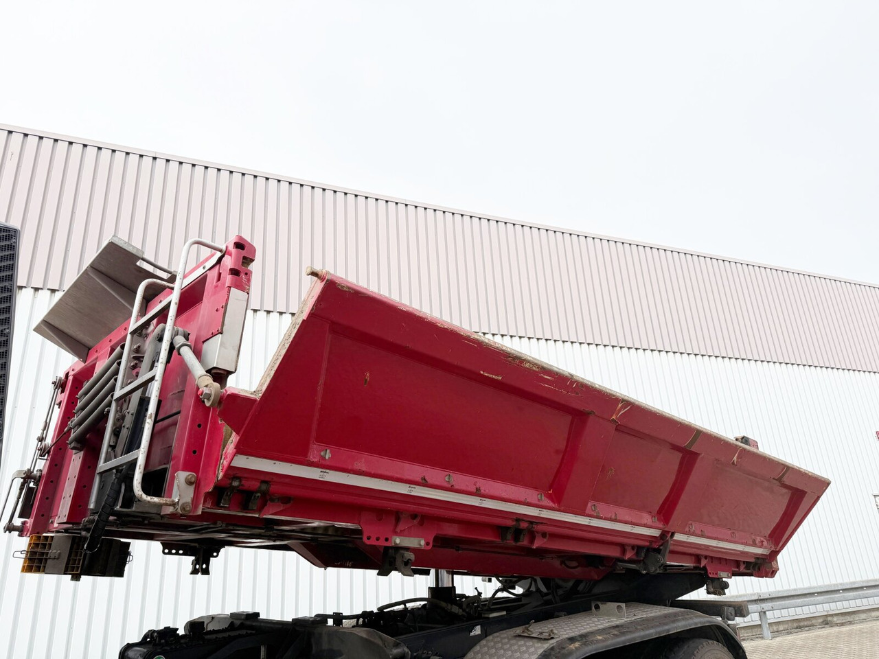 Trakker AD260T45 6x4 Trakker AD260T45 6x4, Bordmatik lizing Trakker AD260T45 6x4 Trakker AD260T45 6x4, Bordmatik: slika 15