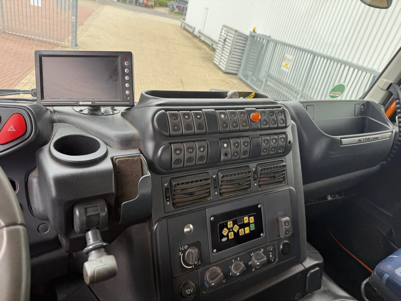 Trakker AT190T33W/P 4x4 Trakker AT190T33W/P 4x4, Winterdienstausstattung lizing Trakker AT190T33W/P 4x4 Trakker AT190T33W/P 4x4, Winterdienstausstattung: slika 7 Trakker AT190T33W/P 4x4 Trakker AT190T33W/P 4x4, Winterdienstausstattung lizing Trakker AT190T33W/P 4x4 Trakker AT190T33W/P 4x4, Winterdienstausstattung: slika 7