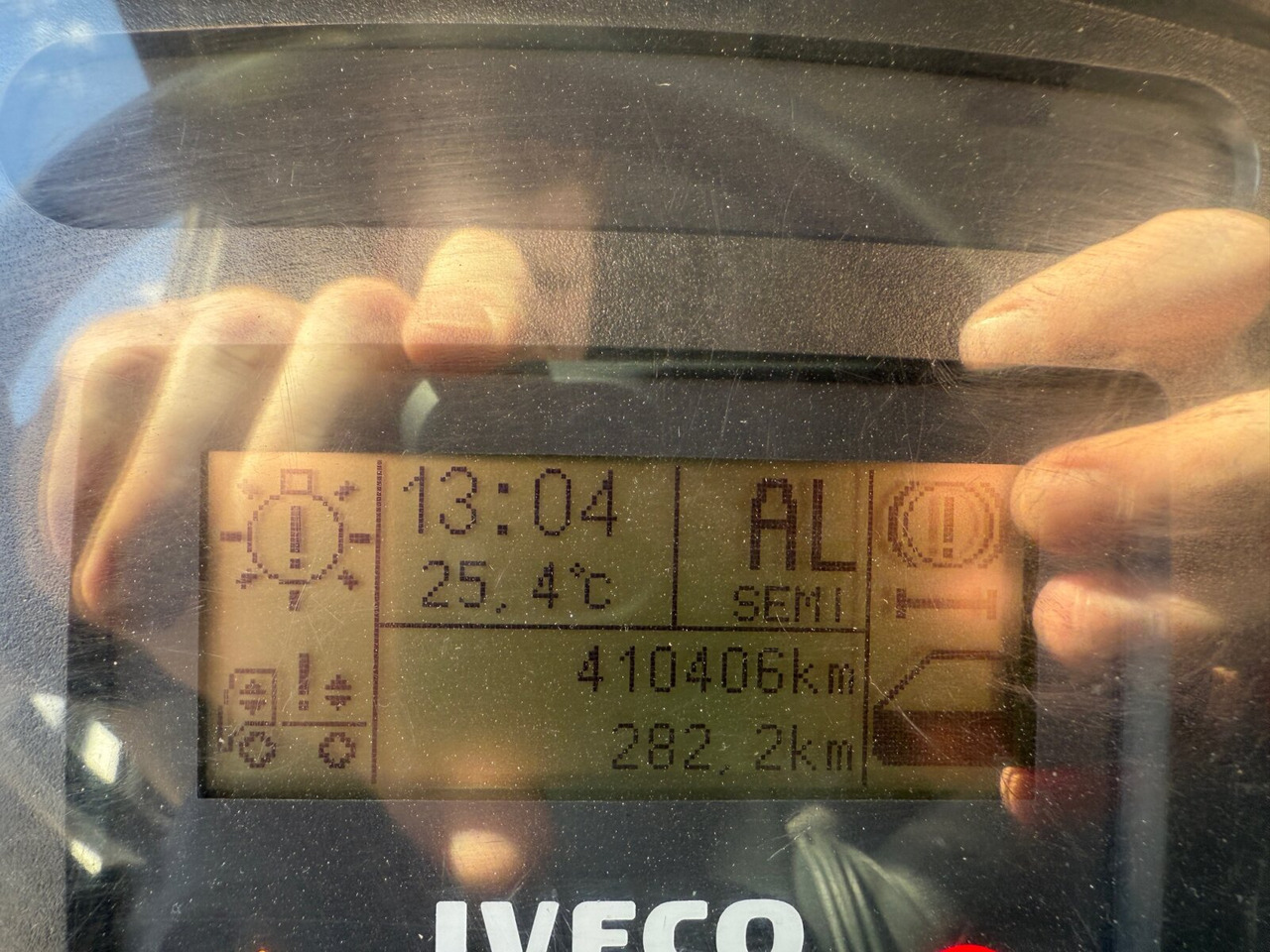 Trakker AT380T45/P 6x4 Trakker AT380T45/P 6x4, EEV - Kotalni prekucni tovornjak: slika 2 Trakker AT380T45/P 6x4 Trakker AT380T45/P 6x4, EEV - Kotalni prekucni tovornjak: slika 2