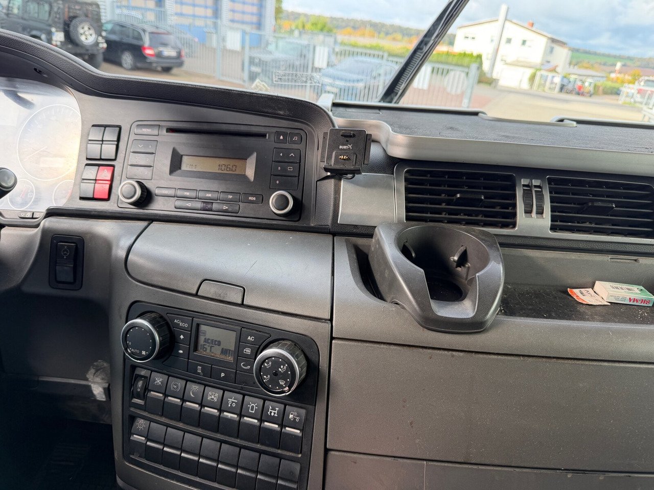 MAN TGS 18.440 4X2 LL TGS 18.440 4X2 LL, Intarder, Kipphydraulik - Vlačilec: slika 3 MAN TGS 18.440 4X2 LL TGS 18.440 4X2 LL, Intarder, Kipphydraulik - Vlačilec: slika 3