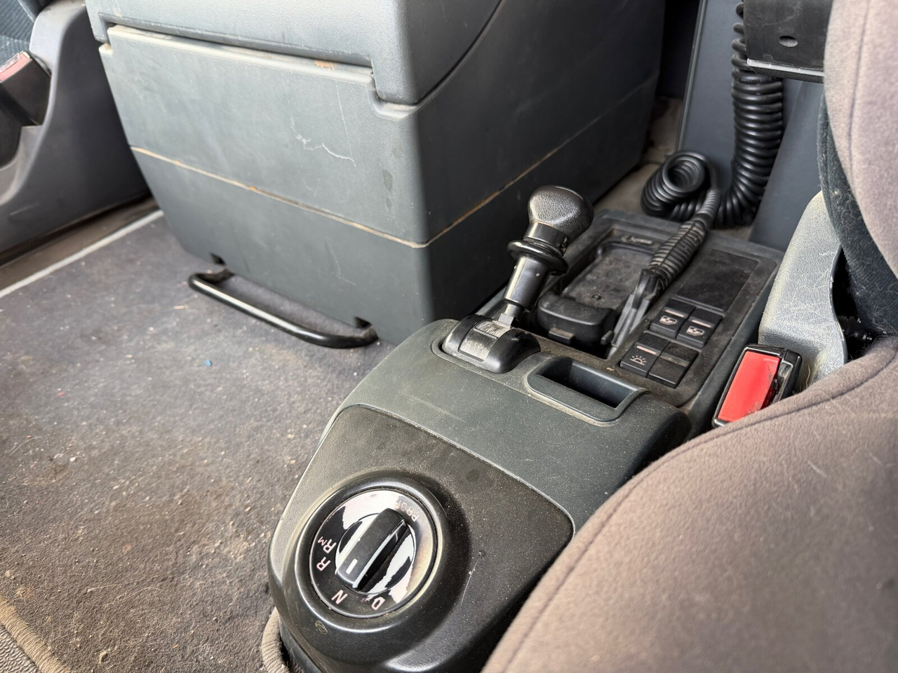 MAN TGS 18.440 4X2 LL TGS 18.440 4X2 LL, Intarder, Kipphydraulik - Vlačilec: slika 4 MAN TGS 18.440 4X2 LL TGS 18.440 4X2 LL, Intarder, Kipphydraulik - Vlačilec: slika 4