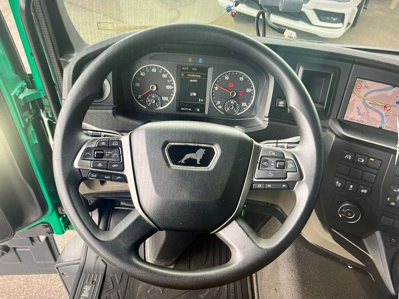 MAN TGS 18.470 4X4H BL SA TGS 18.470 4X4H BL SA, HydroDrive, Navi, LED, Kipphydraulik - Vlačilec: slika 5 MAN TGS 18.470 4X4H BL SA TGS 18.470 4X4H BL SA, HydroDrive, Navi, LED, Kipphydraulik - Vlačilec: slika 5