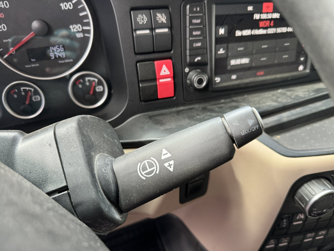 MAN TGX 18.500 4X4H BLS TGX 18.500 4X4H BLS, PriTarder, HydroDrive, Kipphydraulik - Vlačilec: slika 4 MAN TGX 18.500 4X4H BLS TGX 18.500 4X4H BLS, PriTarder, HydroDrive, Kipphydraulik - Vlačilec: slika 4