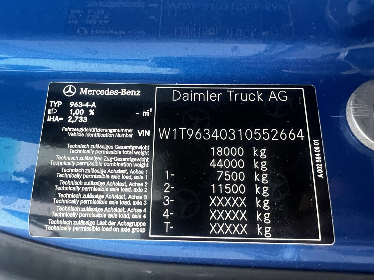 Mercedes-Benz Actros 1843 LS 4x4 HAD Actros 1843 LS 4x4 HAD, HydroDrive, MirrorCam, MultimediaCockpit - Vlačilec: slika 4 Mercedes-Benz Actros 1843 LS 4x4 HAD Actros 1843 LS 4x4 HAD, HydroDrive, MirrorCam, MultimediaCockpit - Vlačilec: slika 4
