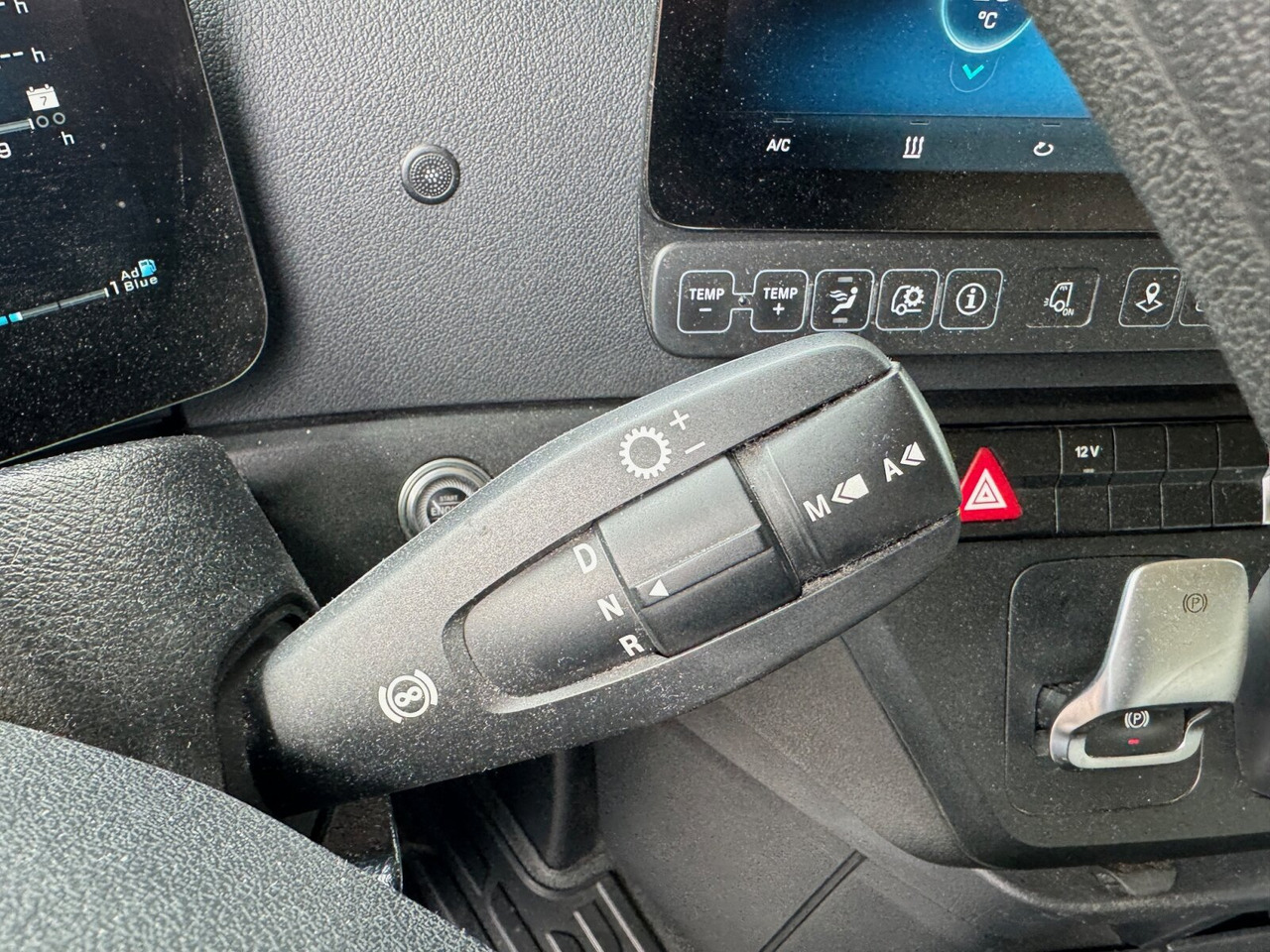 Vlačilec Mercedes-Benz Actros 1848 LS 4x2 Actros 1848 LS 4x2, Vollumer ,Retarder: slika 13 Vlačilec Mercedes-Benz Actros 1848 LS 4x2 Actros 1848 LS 4x2, Vollumer ,Retarder: slika 13