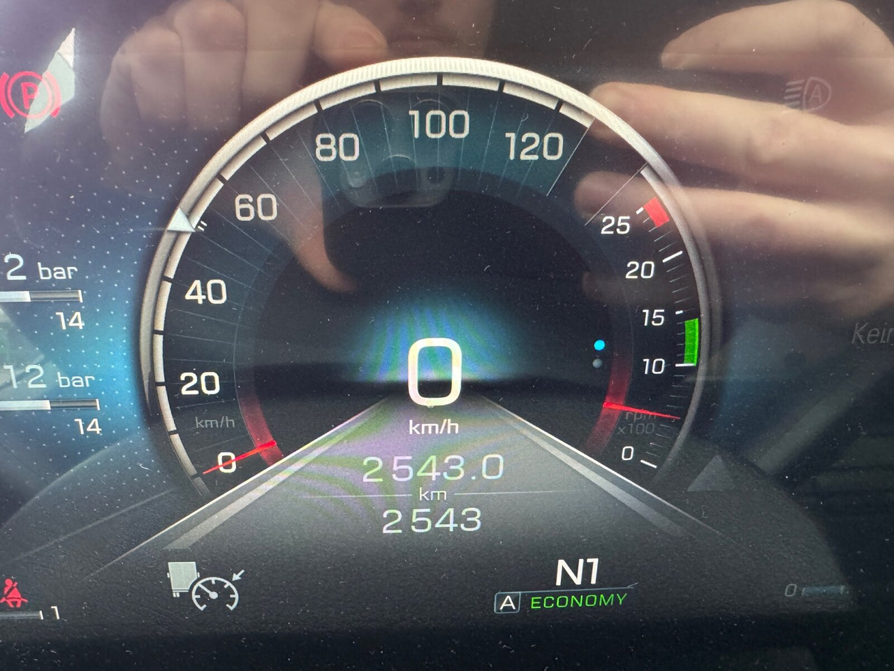 Mercedes-Benz Actros 2648 LS 6x2 Actros 2648 LS 6x2, Retarder, Liftachse, MirrorCam, StreamSpace, Navi, LED - Vlačilec: slika 4 Mercedes-Benz Actros 2648 LS 6x2 Actros 2648 LS 6x2, Retarder, Liftachse, MirrorCam, StreamSpace, Navi, LED - Vlačilec: slika 4