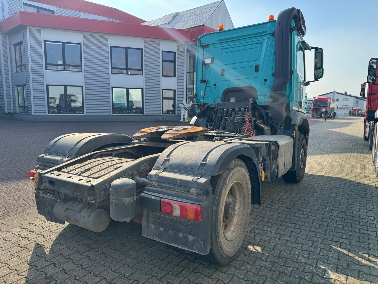 Mercedes-Benz Arocs 1842 LS 4x4 HAD Arocs 1842 LS 4x4 HAD, HydroDrive, Kipphydraulik - Vlačilec: slika 3 Mercedes-Benz Arocs 1842 LS 4x4 HAD Arocs 1842 LS 4x4 HAD, HydroDrive, Kipphydraulik - Vlačilec: slika 3