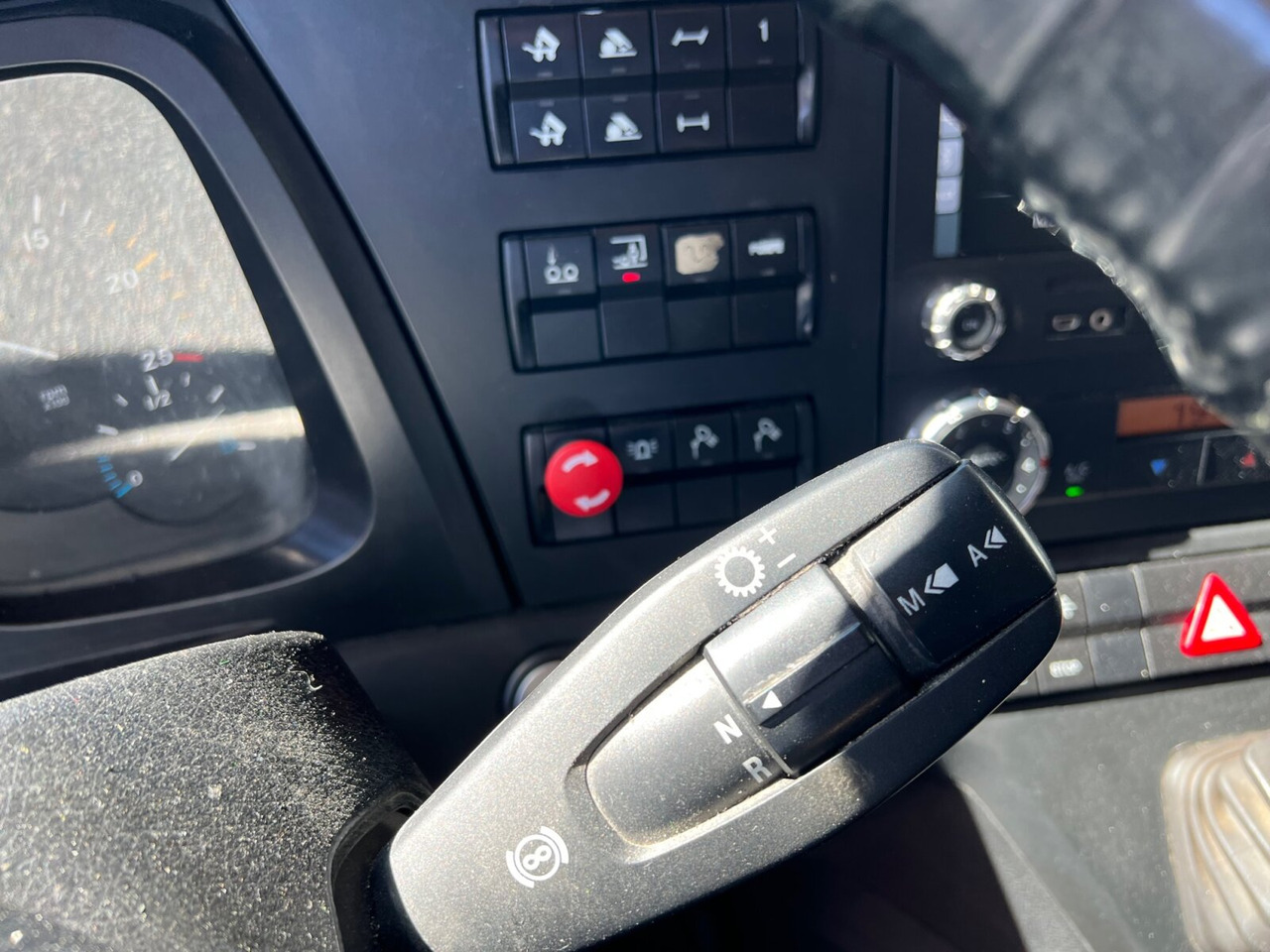 Mercedes-Benz Arocs 3358 LS 6x4 Arocs 3358 LS 6x4, Retarder, StreamSpace, Bi-Xenon, Hydraulik - Vlačilec: slika 3 Mercedes-Benz Arocs 3358 LS 6x4 Arocs 3358 LS 6x4, Retarder, StreamSpace, Bi-Xenon, Hydraulik - Vlačilec: slika 3