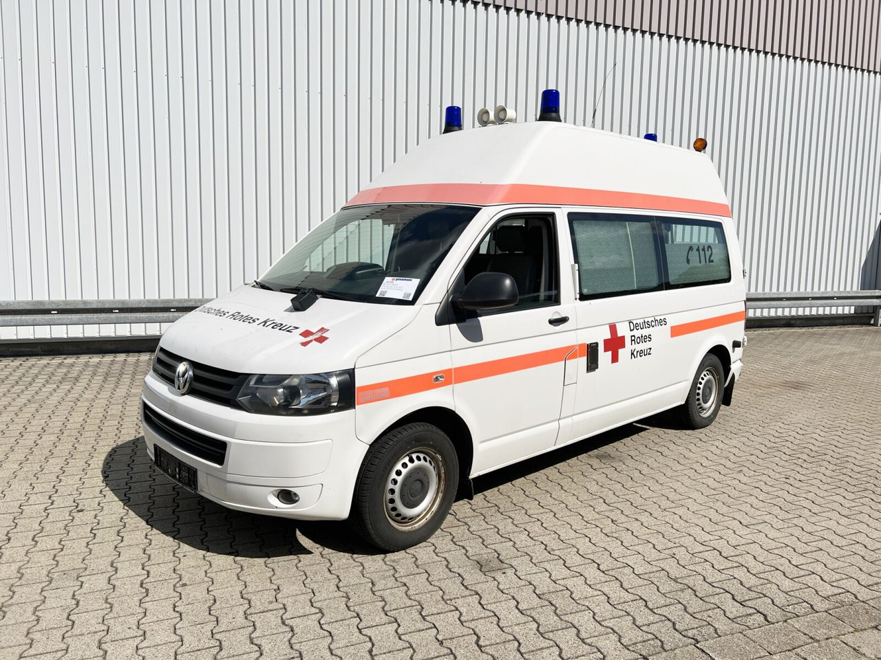Volkswagen T5 2.0 TDI 4x2 T5 2.0 TDI 4x2, Krankenwagen - Reševalno vozilo: slika 1 Volkswagen T5 2.0 TDI 4x2 T5 2.0 TDI 4x2, Krankenwagen - Reševalno vozilo: slika 1