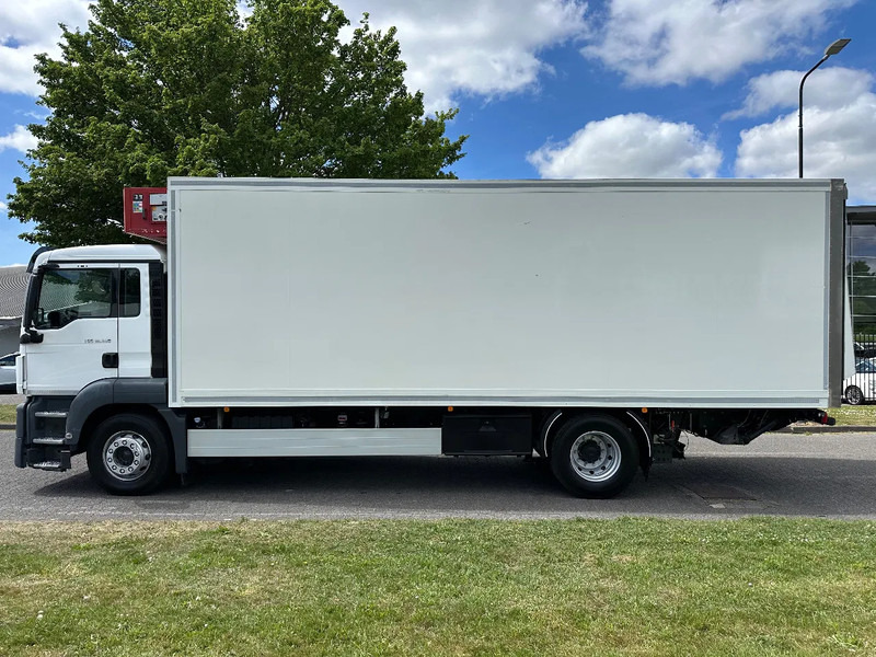 MAN TGS 18.360 FRIGOBLOCK FK25 MULTITEMP + LIFT / LADEBORDWAND 2000 KG + EURO 6 + AIRCO - Tovornjak hladilnik: slika 2 MAN TGS 18.360 FRIGOBLOCK FK25 MULTITEMP + LIFT / LADEBORDWAND 2000 KG + EURO 6 + AIRCO - Tovornjak hladilnik: slika 2