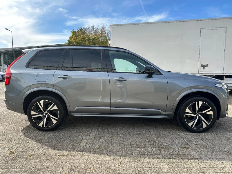 SUV Volvo XC90 B5 AWD + R-DESIGN + FULL LEATHER + 360 CAMERA + NAVI + AHK + HARMAN KARDON: slika 6