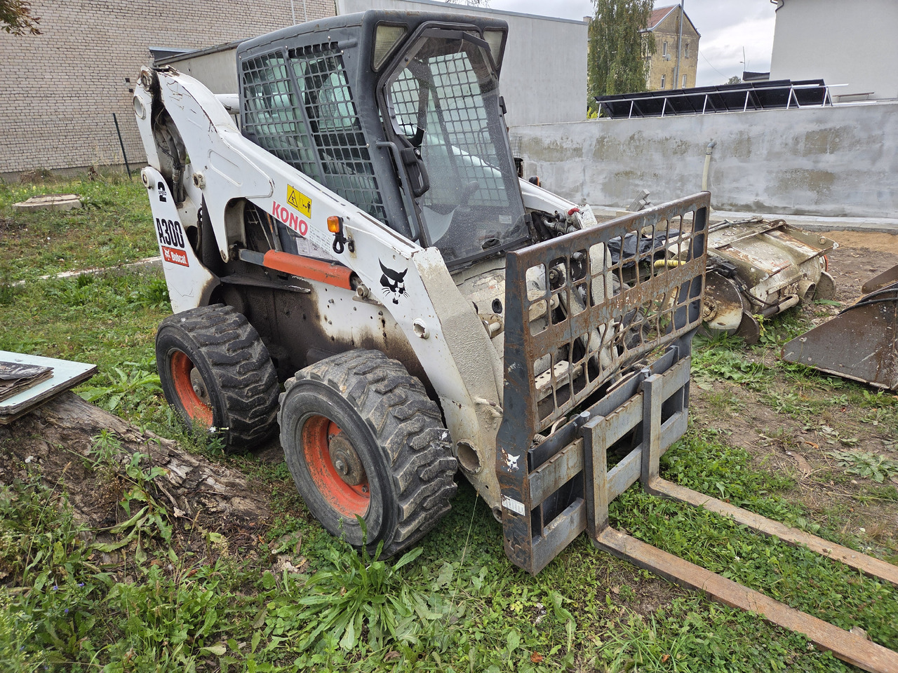 BOBCAT A300 - Mini nakladalec: slika 1 BOBCAT A300 - Mini nakladalec: slika 1