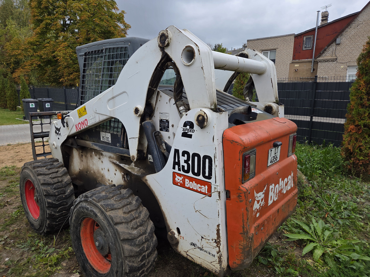 BOBCAT A300 - Mini nakladalec: slika 3 BOBCAT A300 - Mini nakladalec: slika 3