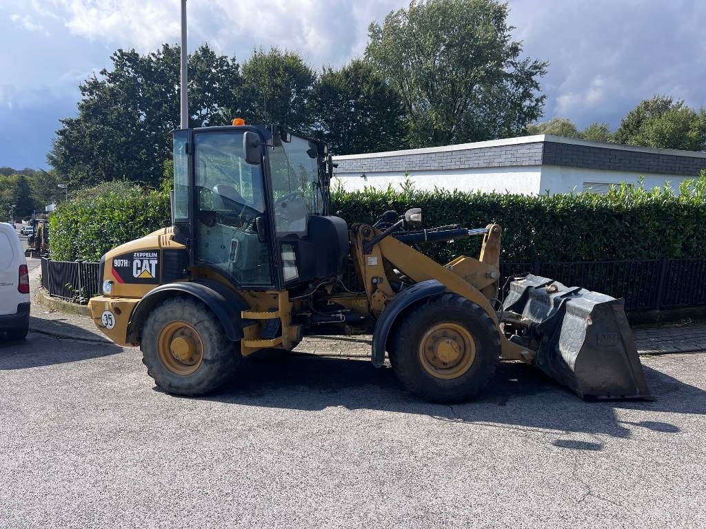 CAT 907H2 35Km/h EPA - CE - Kolesni nakladalec: slika 1 CAT 907H2 35Km/h EPA - CE - Kolesni nakladalec: slika 1